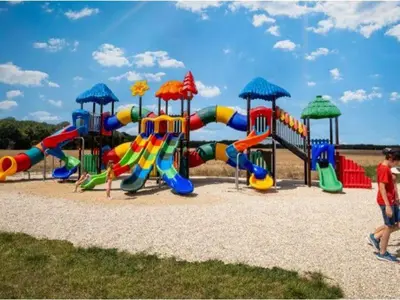 Aire de jeux pour enfants de l'établissement Chalet 32m² à Valloire-sur-Cisse - 3 chambres, Terrasse - API-1-52-792