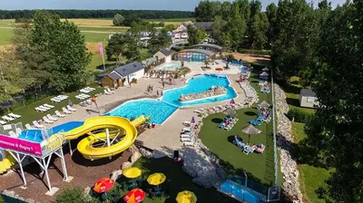 Piscine de l'établissement Mobil-home 4-6 personnes proche zoo de beauval ou située à proximité