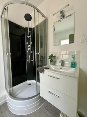 Salle de bains dans l'établissement Studio Vienne - Spacieux et confortable en plein centre