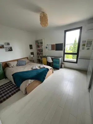 Télévision ou salle de divertissement dans l'établissement Villa spacieuse Amboise Piscine Jacuzzi 11 pers