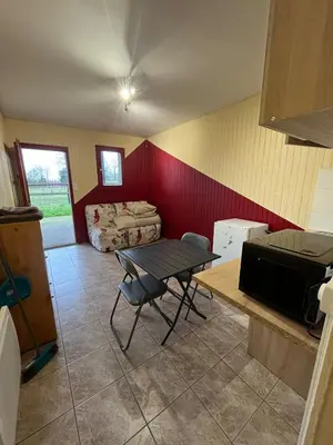 Cuisine ou kitchenette dans l'établissement Studio au Haras