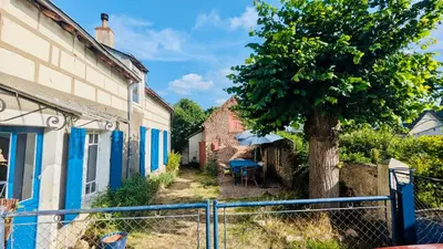Jardin de l'établissement Bourg, familial, cour, la Maison d'Ouchet