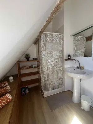 Salle de bains dans l'établissement Evasion Champêtre au Coeur de la Vallée des Rois