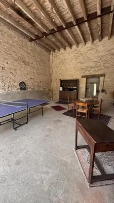 Tennis de table au sein de l'établissement La Grange de la Boutelaye ou à proximité