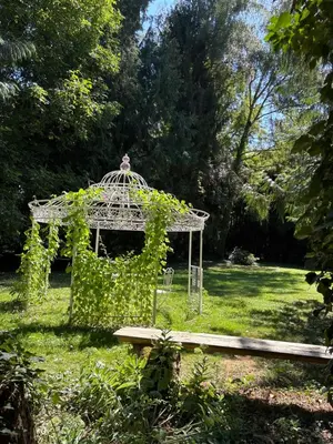Jardin de l'établissement La Bertiniere