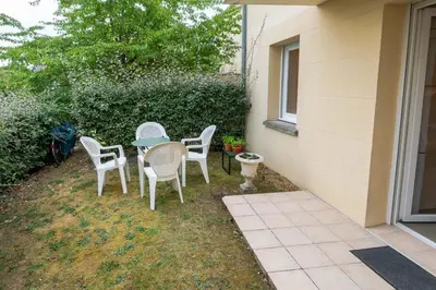 Jardin de l'établissement Charmant T3 avec terrasse/jardin