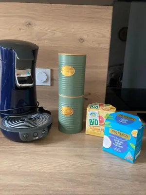 Plateau bouilloire dans l'établissement Maison de ville