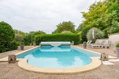 Piscine de l'établissement Maison avec piscine, proche Chenonceau et Amboise ou située à proximité