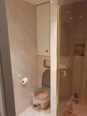 Salle de bains dans l'établissement Maison type Villa avec Jacuzzi proche du circuit