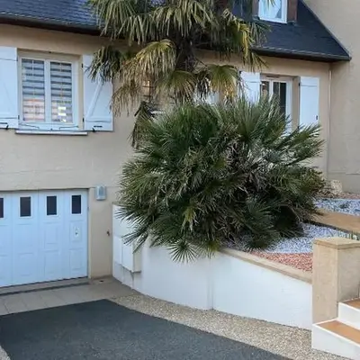 Maison type Villa avec Jacuzzi proche du circuit