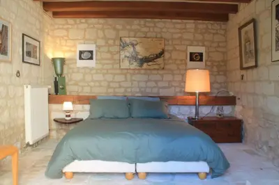 Un ou plusieurs lits dans un hébergement de l'établissement l'Annexe
