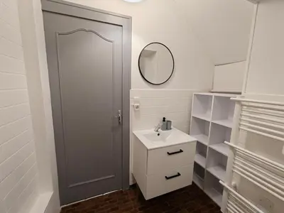 Salle de bains dans l'établissement Maison familiale proche Zoo