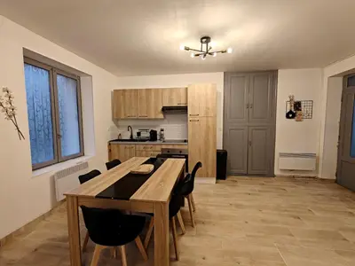Cuisine ou kitchenette dans l'établissement Maison familiale proche Zoo