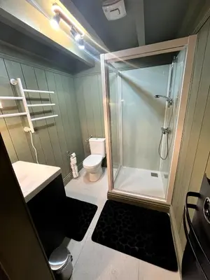 Salle de bains dans l'établissement La Ruche Enchantée