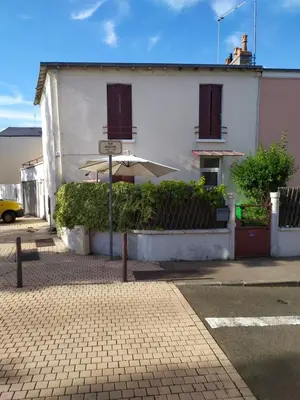Bâtiment de le séjour chez l'habitant