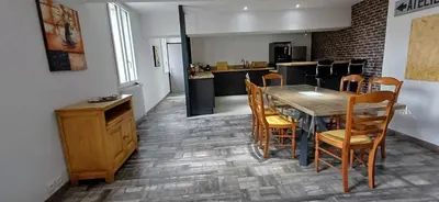 Cuisine ou kitchenette dans l'établissement L'Escapade Courteline