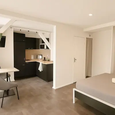Cuisine ou kitchenette dans l'établissement Petit Nid Douillet - Idéale 24H du Mans