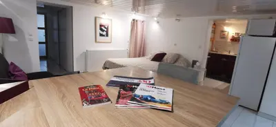 Coin salon dans l'établissement Logement - Proche Gare SNCF & Bus