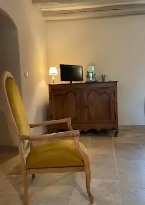 Télévision ou salle de divertissement dans l'établissement Gîte au cœur de la vallée de la Loire