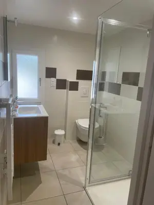Salle de bains dans l'établissement Le clos de Tilio