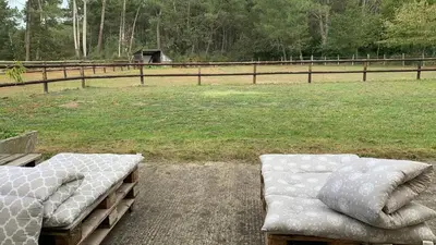 Jardin de l'établissement Chambre d'Hotes au Haras des Fenucy