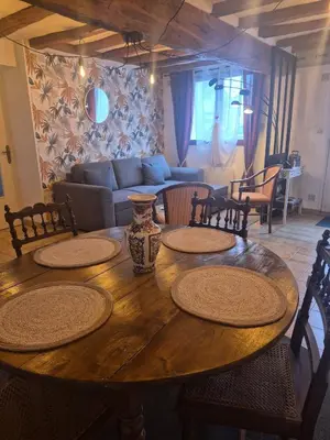Coin salon dans l'établissement Maison plein centre