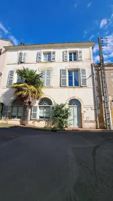 Bâtiment de le séjour chez l'habitant