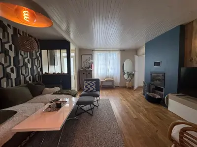 Télévision ou salle de divertissement dans l'établissement LUrban Garden - 6pers - Jardin - Circuit Bugatti