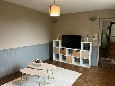 Télévision ou salle de divertissement dans l'établissement Maison de campagne entre Le Mans et Tours