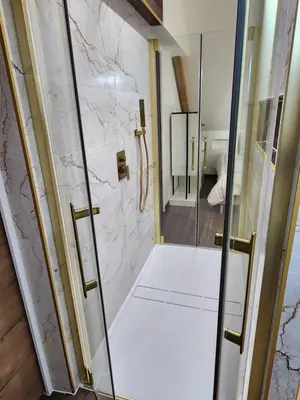 Salle de bains dans l'établissement Le coq'oon de challes
