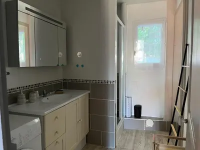 Salle de bains dans l'établissement Gite Centre Montbazon