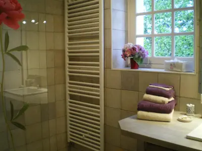 Salle de bains dans l'établissement la MAISON de FRAMBOISE