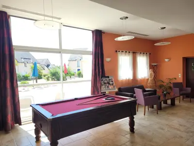 Billard dans l'établissement Havre de paix à Azay-le-Rideau - piscine chauffée