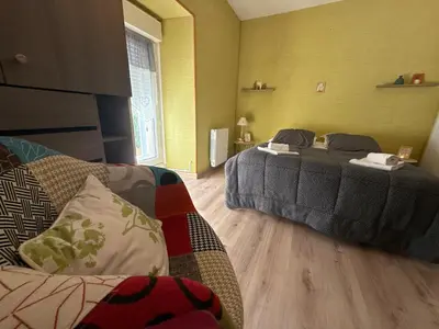 Un ou plusieurs lits dans un hébergement de l'établissement Relais des Arts, très spacieux et lumineux centre ville thouars