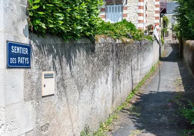 Plan de l'établissement Maison semi-troglodyte entre Loire et châteaux