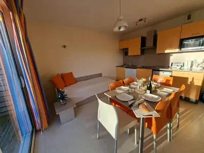 Cuisine ou kitchenette dans l'établissement Cottage Rubens 11 2chambres calme