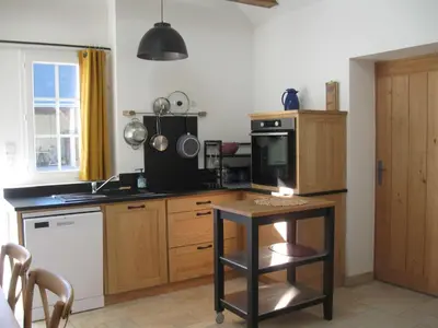Cuisine ou kitchenette dans l'établissement Studio indépendant pour 1 - 2 personnes
