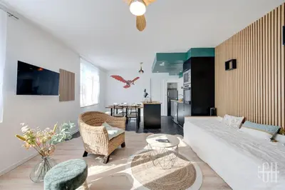 Coin salon dans l'établissement Logement avec Terrasse - Château d'Amboise - Wifi