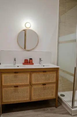 Salle de bains dans l'établissement Amansis grand t2 jardin proche gare