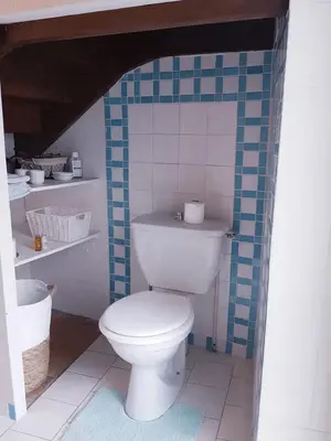 Salle de bains dans l'établissement Le Clos Julo - Studio cosy à la campagne avec piscine