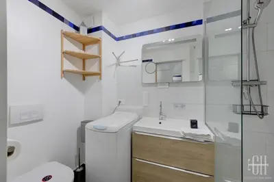 Salle de bains dans l'établissement Appartement Confort - Centre Ville - Balcon - Wifi