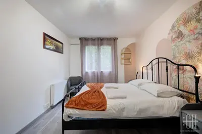Un ou plusieurs lits dans un hébergement de l'établissement Appartement Confort - Centre Ville - Balcon - Wifi