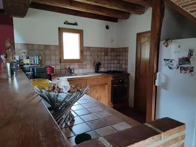 Cuisine ou kitchenette dans l'établissement Maison Le Mans