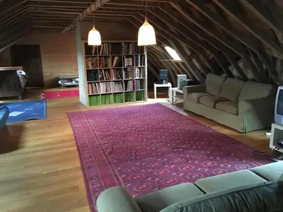 Coin salon dans l'établissement Chateau de Lassay - Charming castle for rent in Sarthe
