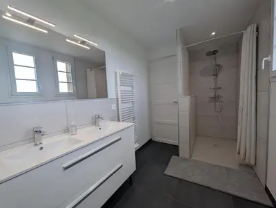 Salle de bains dans l'établissement La Maison des Vergers