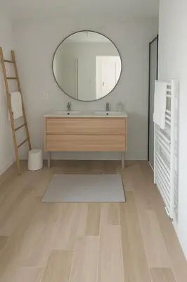 Salle de bains dans l'établissement Grand Studio entier proche de Tours