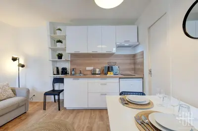 Cuisine ou kitchenette dans l'établissement Appartement -Quartier Historique - Hyper Centre