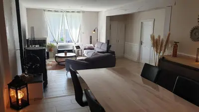 Coin salon dans l'établissement Villa pour 24h auto le mans