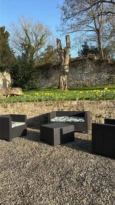 Jardin de l'établissement Le Refuge 50m2 - Logement avec jardin près de Blois