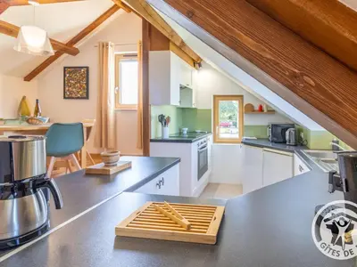 Cuisine ou kitchenette dans l'établissement Gîte confortable à la campagne, 2 chambres, vue dégagée - FR-1-622-118